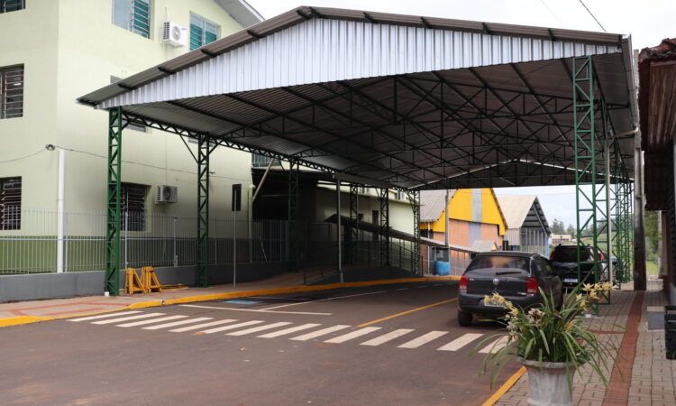 OBRA DA ‘RUA COBERTA’ É CONCLUÍDA PELA EMPRESA INVICTA