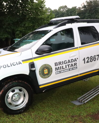 BRIGADA RECEBE NOVA VIATURA RENAULT DUSTER