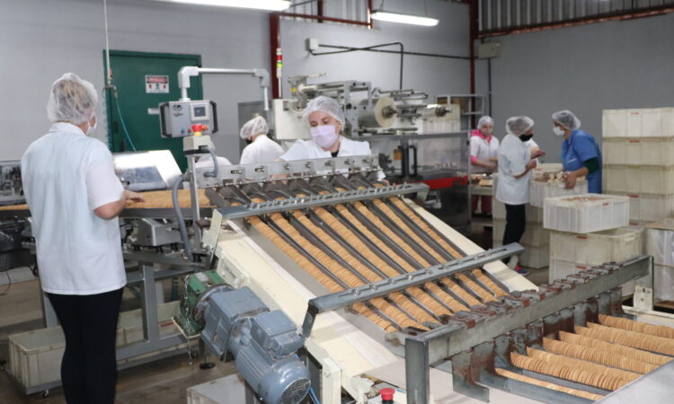 BISCOBOM ALIMENTOS VAI RECONSTRUIR FÁBRICA