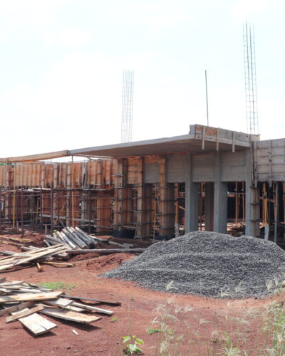 OBRA DO CENTRO ADMINISTRATIVO COM 15% CONCLUÍDO