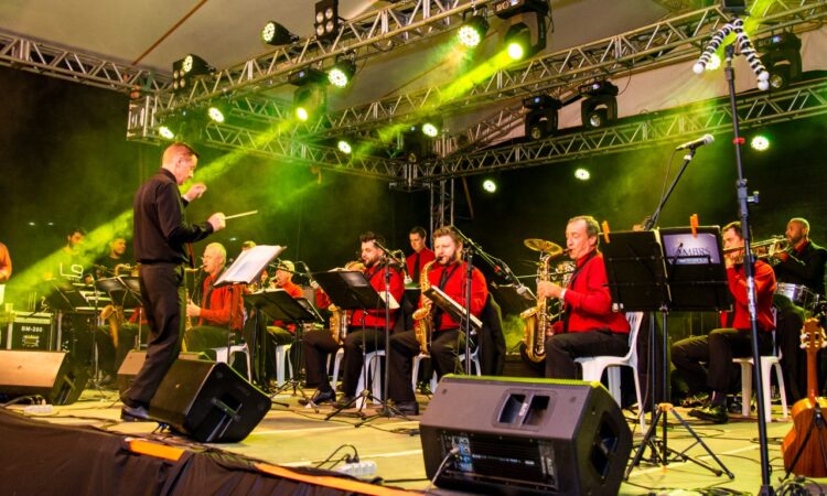 MATO LEITÃO RECEBE TURNÊ DA ORQUESTRA DE BOM RETIRO DO SUL