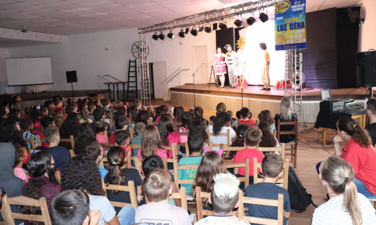 TARDE CULTURAL PARA ALUNOS DAS ESCOLAS