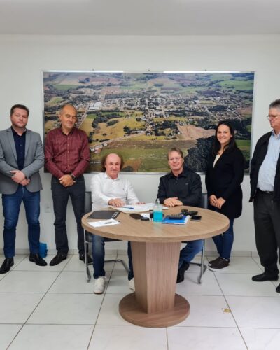 ARLY STÖHR ASSUME COMANDO DA PREFEITURA