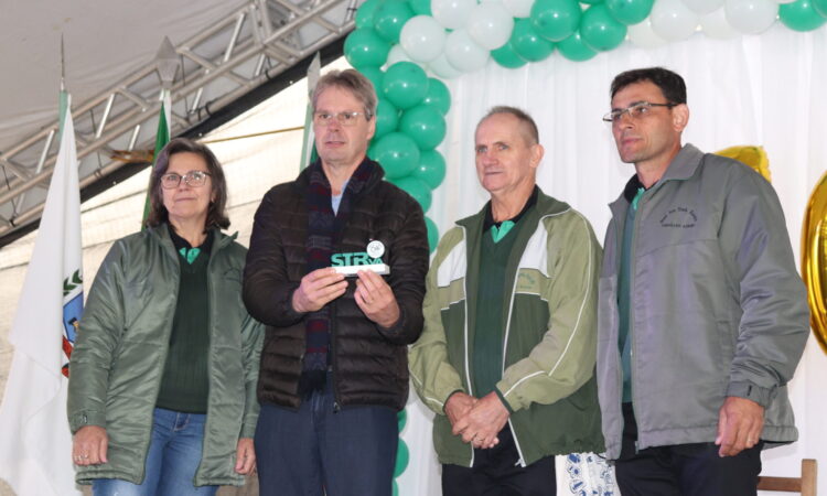 PREFEITO NO EVENTO DOS 60 ANOS DO STR VENÂNCIO AIRES