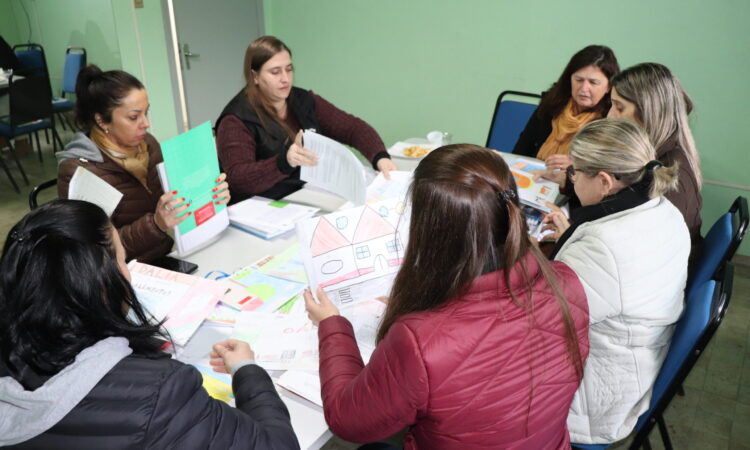 MAIS DE 350 TRABALHOS NO CONCURSO CULTURAL DÁLIA ALIMENTOS