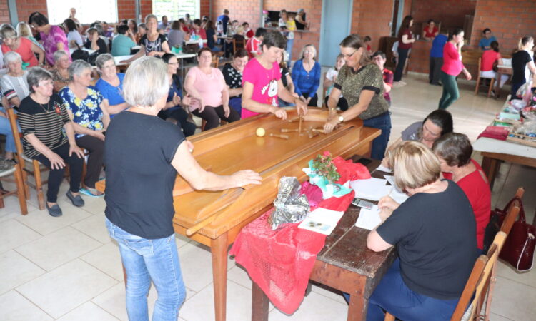 BOLÃO DE MESA: UNIÃO SADIA MANTÉM LIDERANÇA