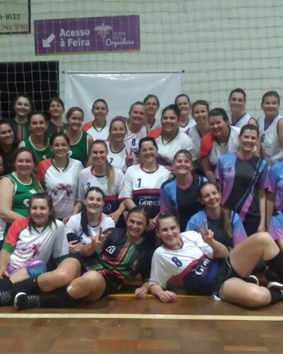 TORNEIO DE VOLEIBOL MOVIMENTA EQUIPES