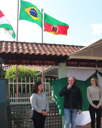 HORA CÍVICA ABRE PROGRAMAÇÃO DA SEMANA DA PÁTRIA