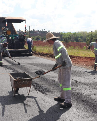 ASFALTO NA ESTRADA SANTO ANTÔNIO