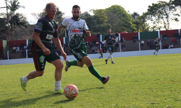 FLUMINENSE VENCE AS TRÊS PARTIDAS NO REGIONAL ASLIVATA