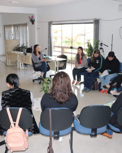 ENCONTRO MENSAL NA FORMAÇÃO DE GESTORES DAS ESCOLAS