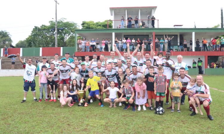 FLUMINENSE CAMPEÃO NO REGIONAL ASLIVATA/VETERANO