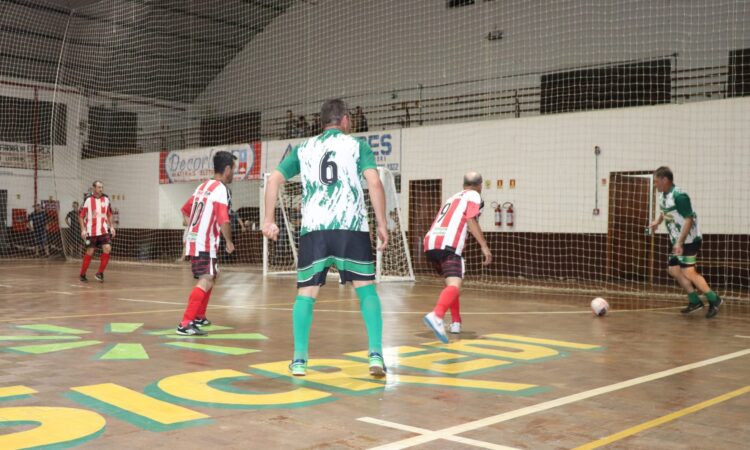 UNIÃO BUSCA VAGA NA FINAL DO FUTSAL VETERANO