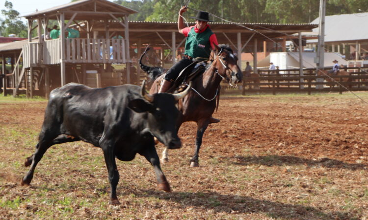 EM DEZEMBRO, FESTA CAMPEIRA DO CTG QUERÊNCIA DA MATA