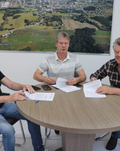 ASSINADO CONTRATO PARA ASFALTO NA ESTRADA ARROIO BONITO