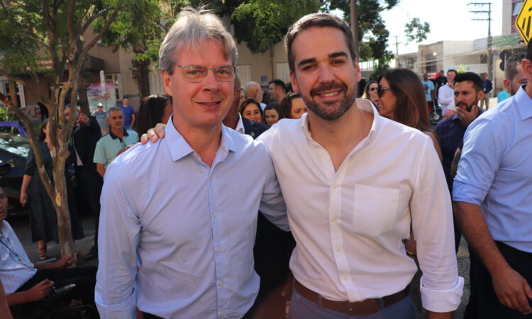 CARLOS BOHN PRESTIGIA INAUGURAÇÃO DA UTI PEDIÁTRICA