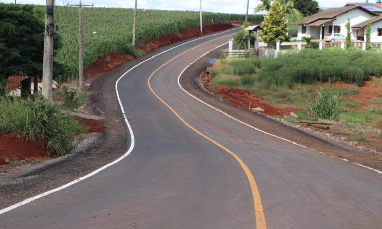 ASFALTO EM TRECHO DA ESTRADA ARROIO BONITO É CONCLUÍDO