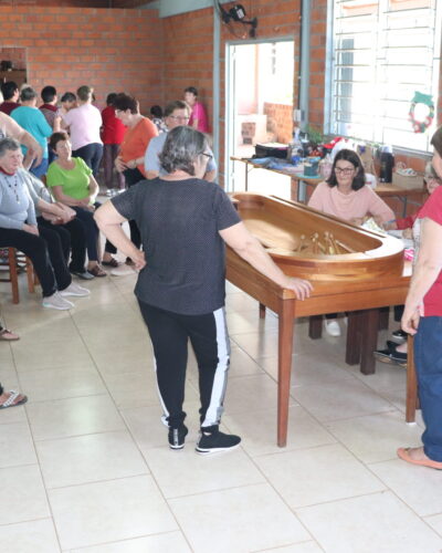 ROSA VERMELHA NA LIDERANÇA DO MUNICIPAL BOLÃO DE MESA