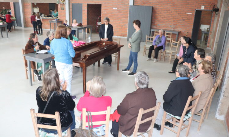 RODADA DO BOLÃO DE MESA NA SEDE DA IGREJA EVANGÉLICA