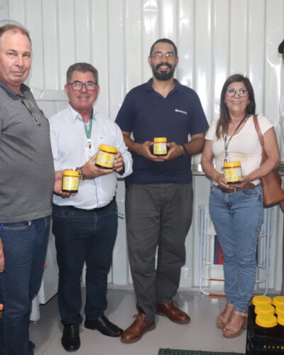 REPRESENTANTES DA EMATER E SECRETARIA DE ESTADO VISITAM AGROINDÚSTRIAS