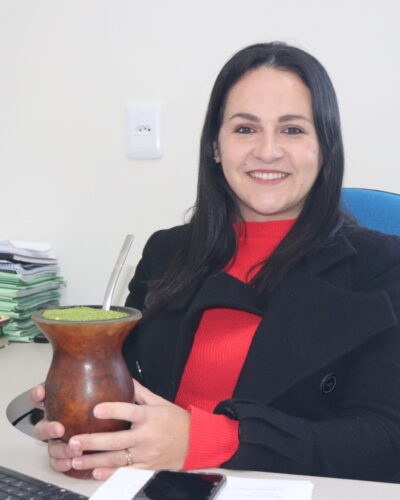 VIVI BITTENCOURT DEIXA O GOVERNO. ELA ASSUME VAGA NA CÂMARA