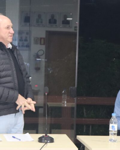 “OS NÚMEROS ESTÃO AÍ. MUNICÍPIO SEGUE AVANÇANDO”, AFIRMA PREFEITO EM AUDIÊNCIA PÚBLICA