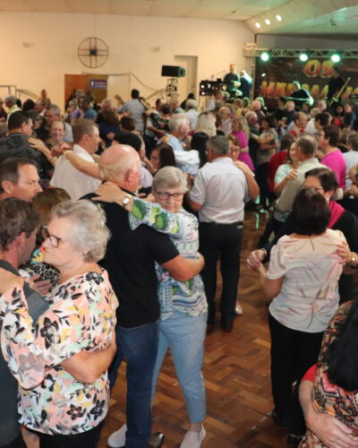BAILE REGIONAL DA TERCEIRA IDADE NO PRÓXIMO SÁBADO