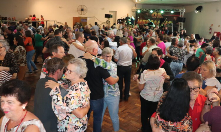 BAILE REGIONAL DA TERCEIRA IDADE NO PRÓXIMO SÁBADO