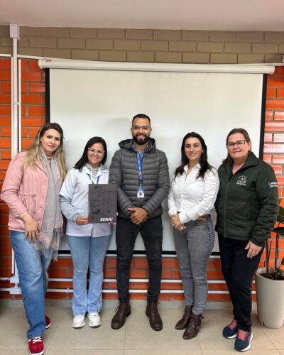 ASSISTÊNCIA SOCIAL E SENAI DIVULGAM CURSO NA BEIRA RIO