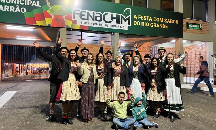 GRUPO DE DANÇA ALEMÃ NA 17ª FENACHIM