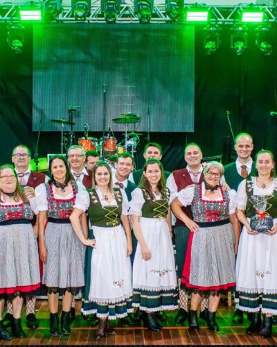 GRUPO DE DANÇAS FOLCLÓRICAS NO FESTIVAL DA CULTURA
