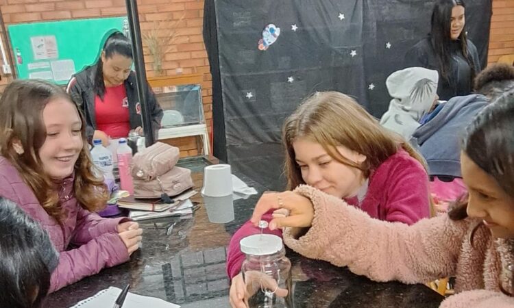 ESTUDO DA ELETRIZAÇÃO DOS MATERIAIS NA SAP