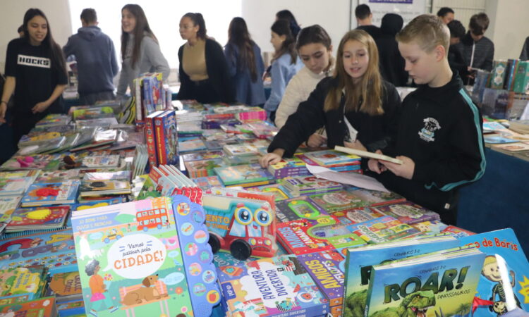 FEIRA MUNICIPAL DO LIVRO NOS DIAS 10,11 E 12, NA SEUBV