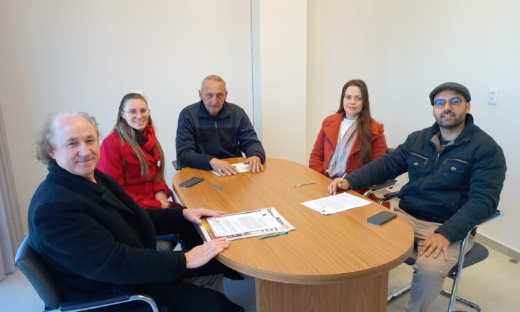ASSINADO CONTRATO COM EMPRESA DE ASSESSORIA AMBIENTAL