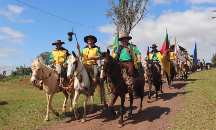 CAVALGADA DA CHAMA CRIOULA TERÁ 200 QUILÔMETROS