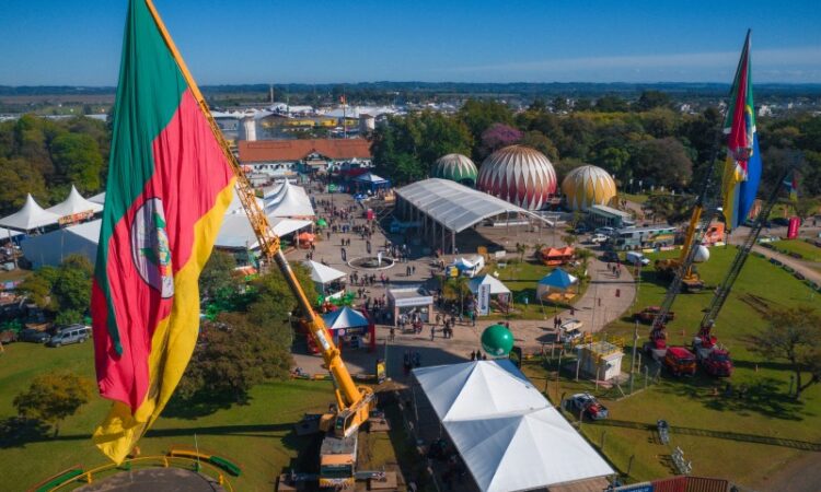 PREFEITURA ORGANIZA EXCURSÃO PARA A EXPOINTER 2025