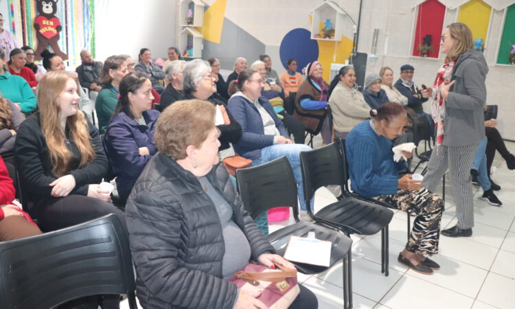 AGOSTO LILÁS NA ASSISTÊNCIA SOCIAL