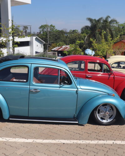 MAIS DE 300 VEÍCULOS NO 1º ENCONTRO DE CARROS ANTIGOS