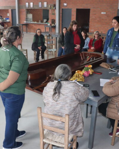 ROSA VERMELHA EM VANTAGEM NO MUNICIPAL DE BOLÃO DE MESA