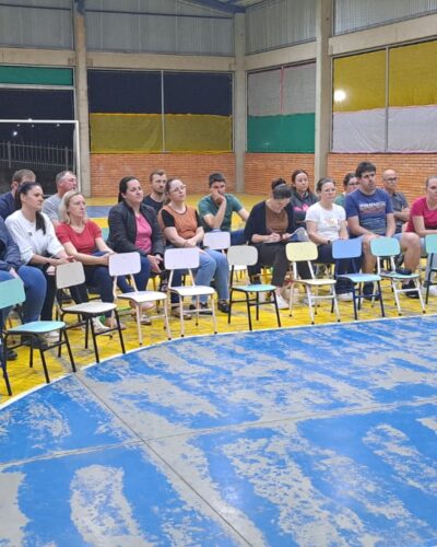 ESCOLA VÓ OLGA REÚNE FAMÍLIAS PARA UMA ‘RODA DE CONVERSA’
