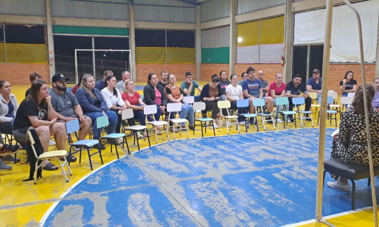 ESCOLA VÓ OLGA REÚNE FAMÍLIAS PARA UMA ‘RODA DE CONVERSA’