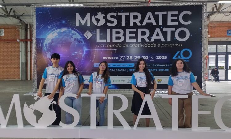 ALUNOS DA SAP NA MOSTRATEC, EM NOVO HAMBURGO