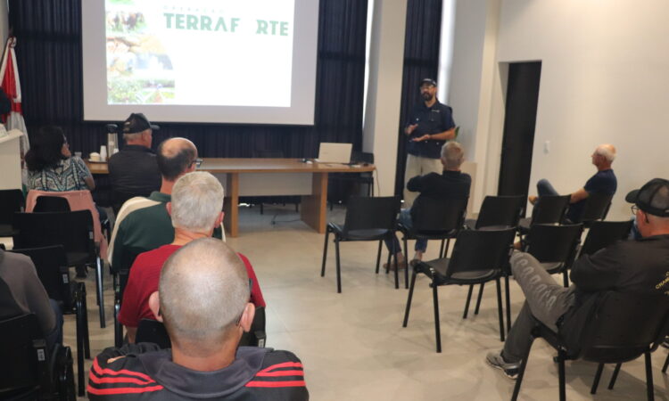 COMDER DEFINE AGRICULTORES NO PROGRAMA TERRA FORTE