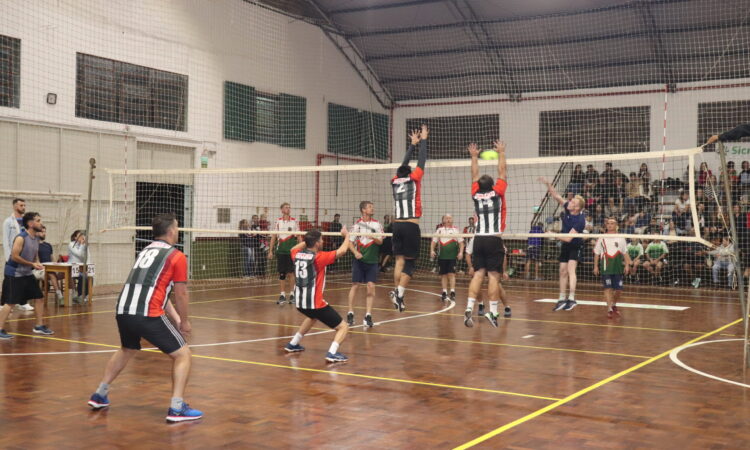 TORNEIO MUNICIPAL DE VOLEIBOL NA SEUBV