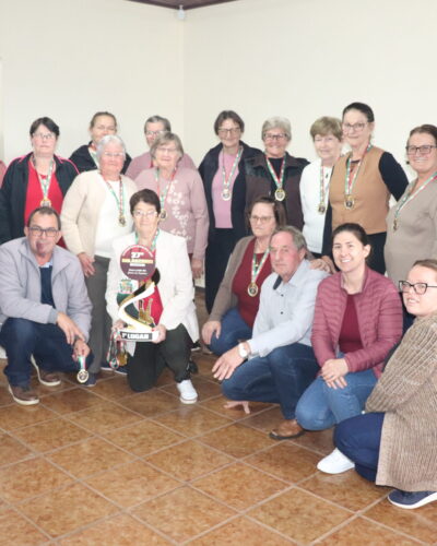 GRUPO ROSA VERMELHA CAMPEÃO NO BOLÃO DE MESA