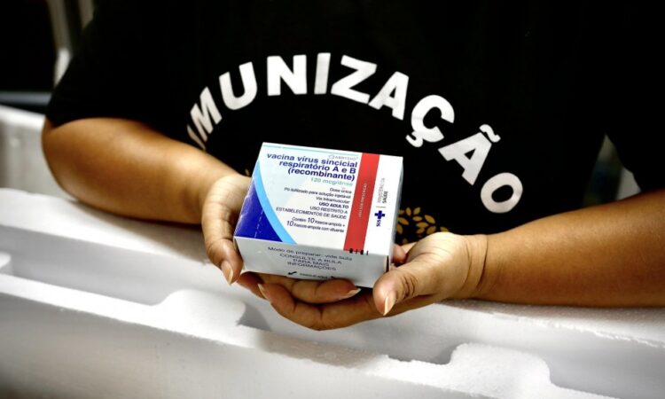 MUNICÍPIO RECEBERÁ DOSES DA VACINA CONTRA BRONQUIOLITE