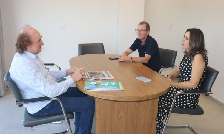 PRESIDENTE DA AMVAT EM MATO LEITÃO