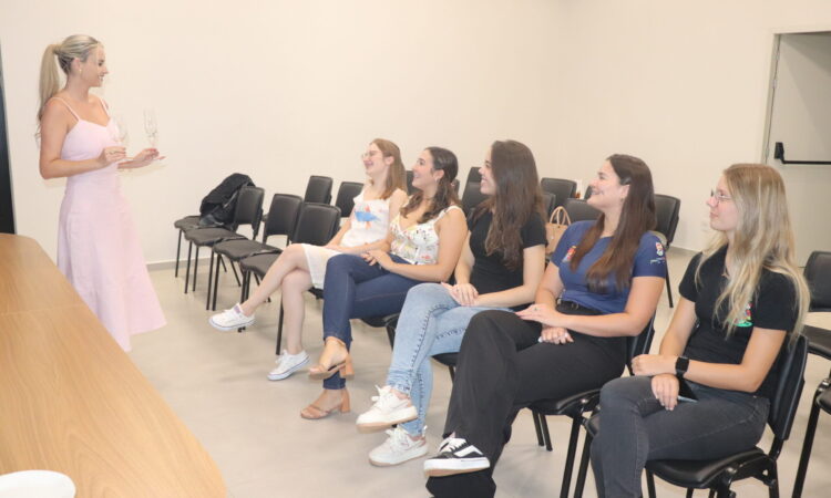 CONCURSO GAROTA IMIGRANTE 2026