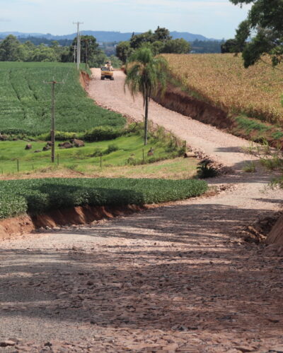 ASFALTO EM TRECHO DA ESTRADA EM SAMPAIO APROVADO