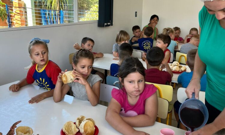 ESCOLA INFANTIL VÓ OLGA COM ATENDIMENTO PARCIAL